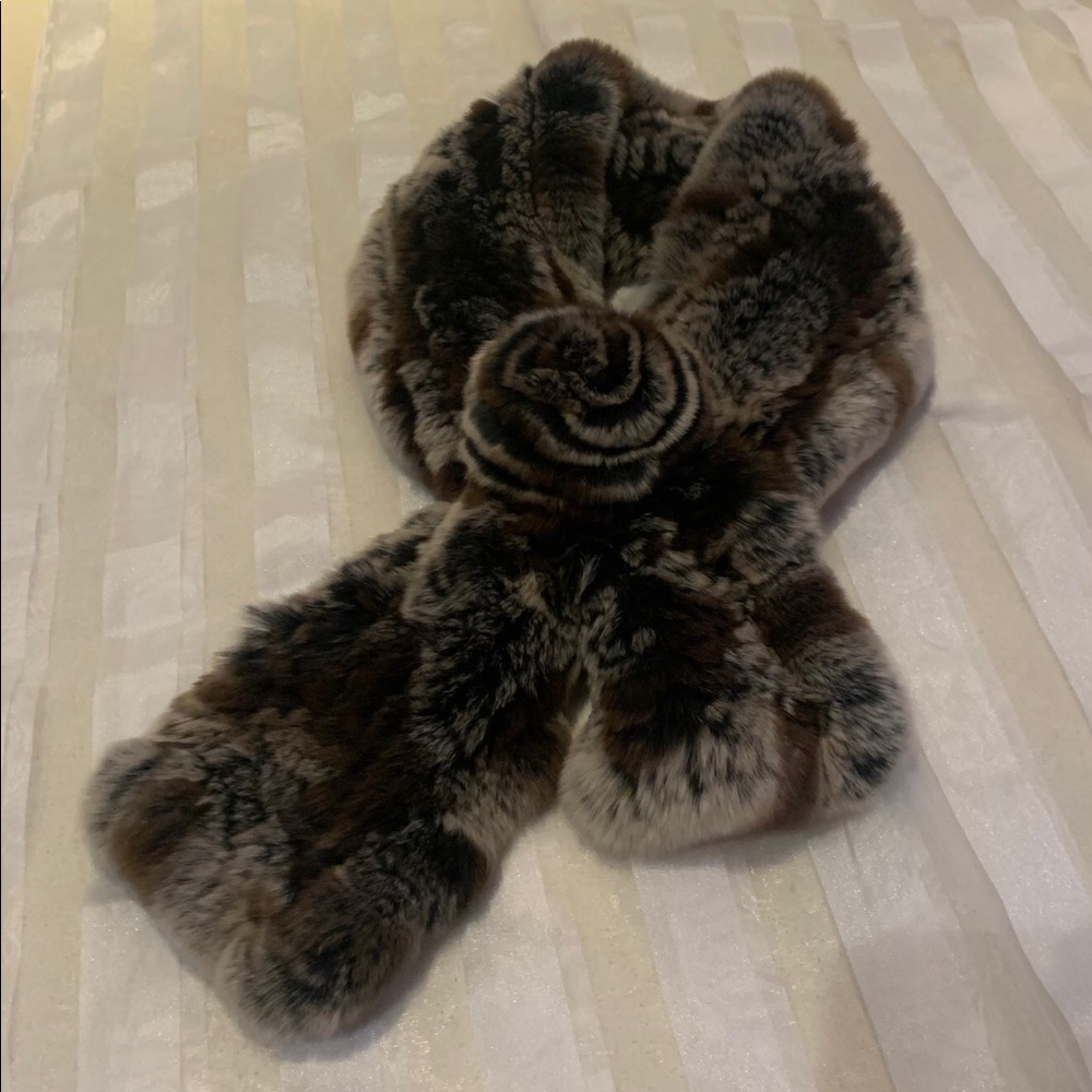 Dr. Diana Rosh Rex Rabbit fur rosette scarf